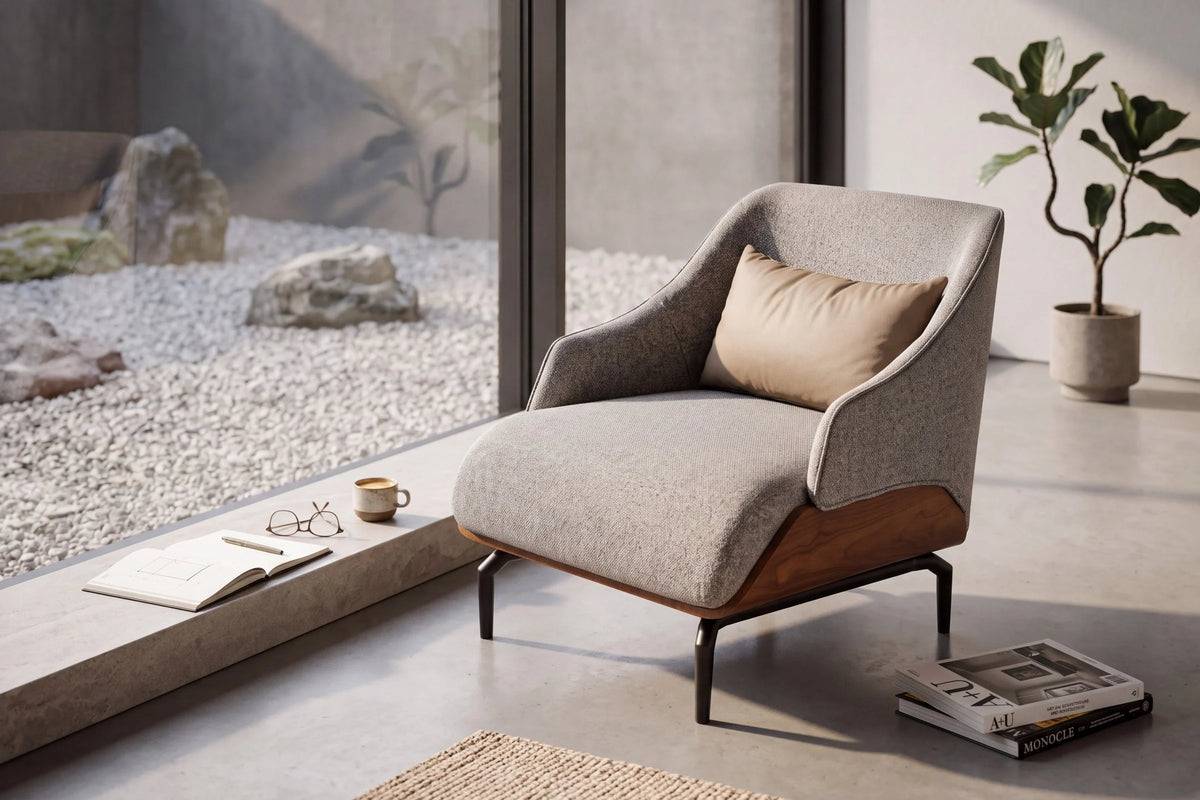 Armchair Hold - lifestyle